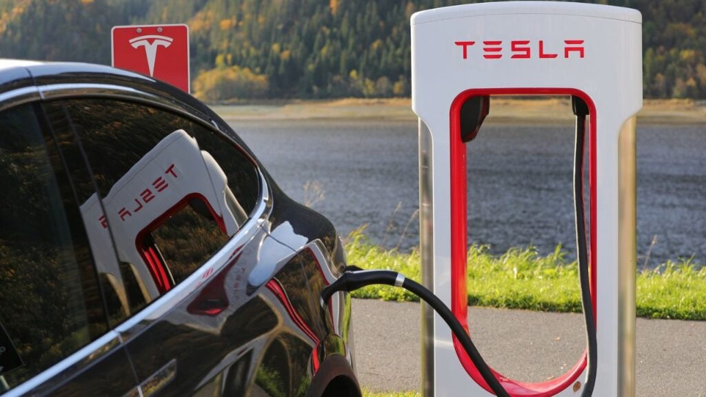 What Is an Electric Vehicle? Everything You Need to Know